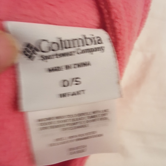 Columbia pink infant hat - Picture 3 of 3